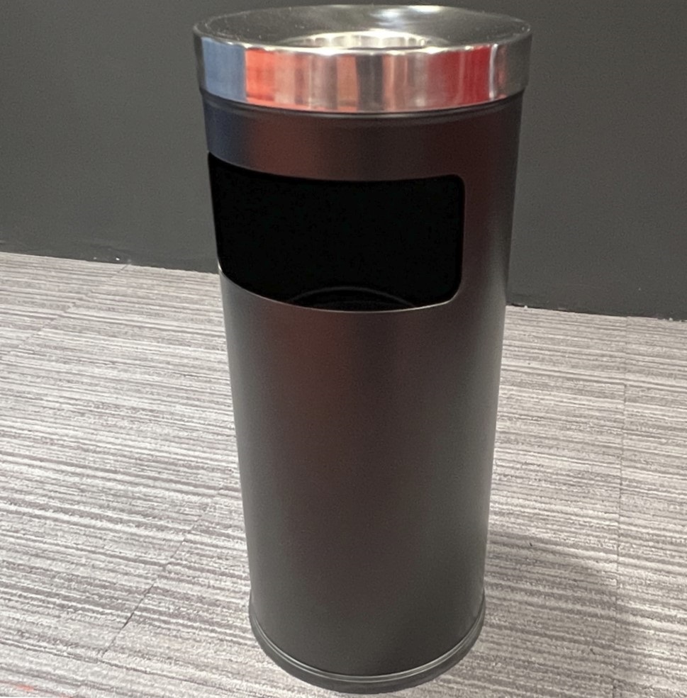 Poubelle cendrier cylindrique pour Home Cinéma finition argent / laqué noir